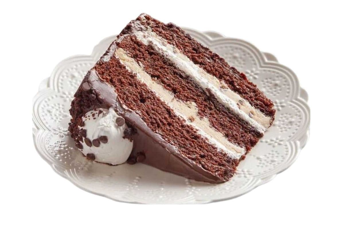 Tranche de gâteau à la pâte à biscuits et à la guimauve / Marshmallow Cookie Dough Cake Slice