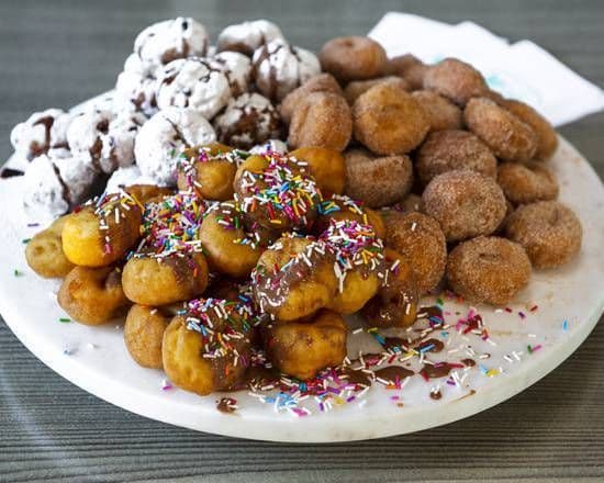 Mini-beignes (66 mcx) / Mini Donuts (66 pcs)