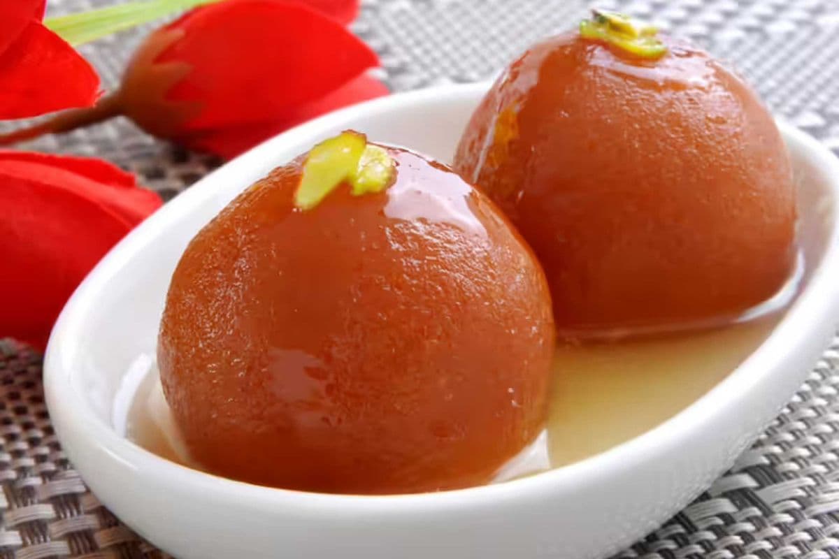 Gulab Jamun (2 Pcs)