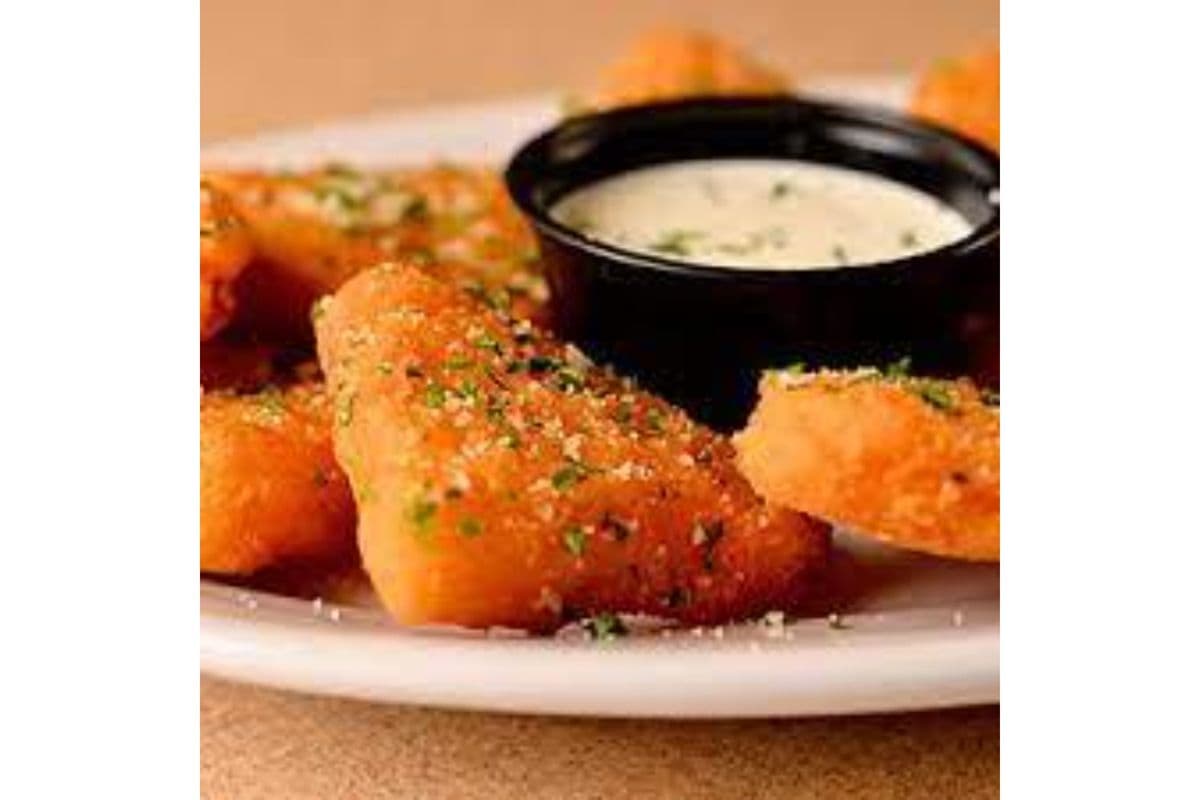 Macaroni and Cheese Wedges