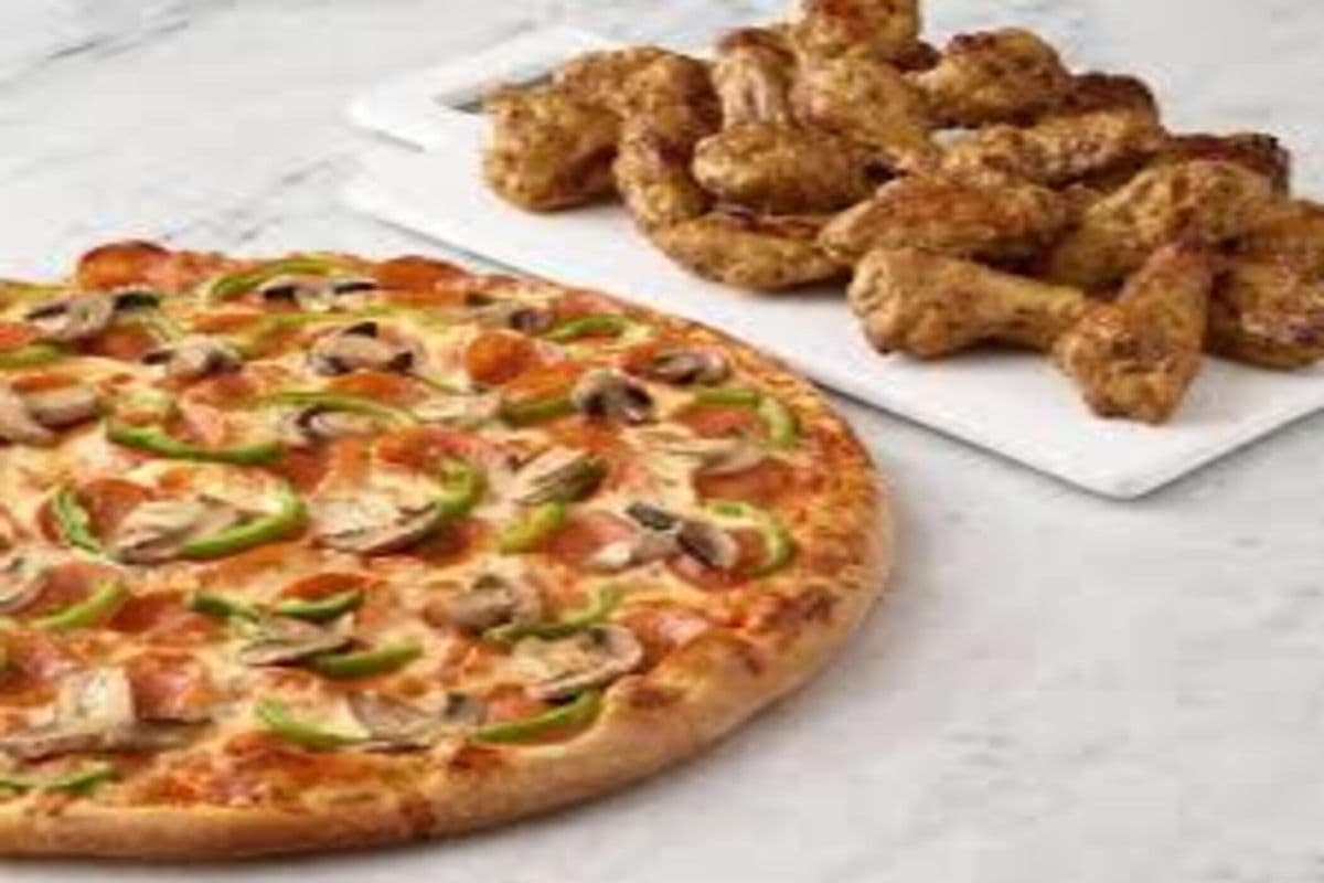 Medium Pizza + 8 Wings