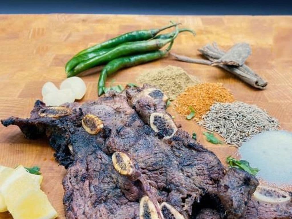 Side Ribs (3 pieces)