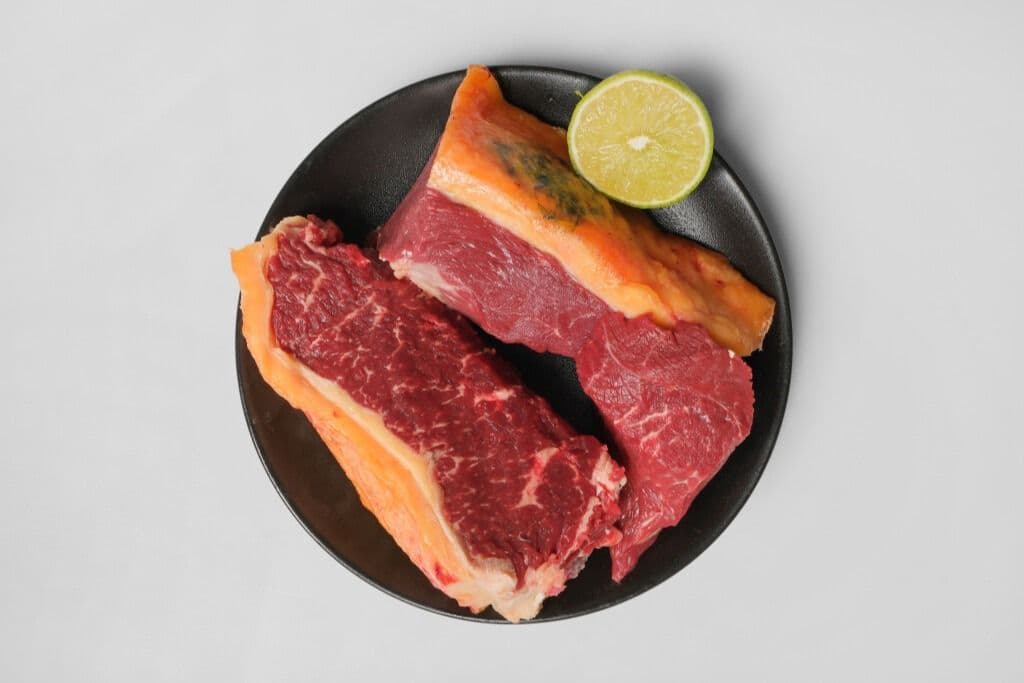 One Pound Raw Meat (1 lb)