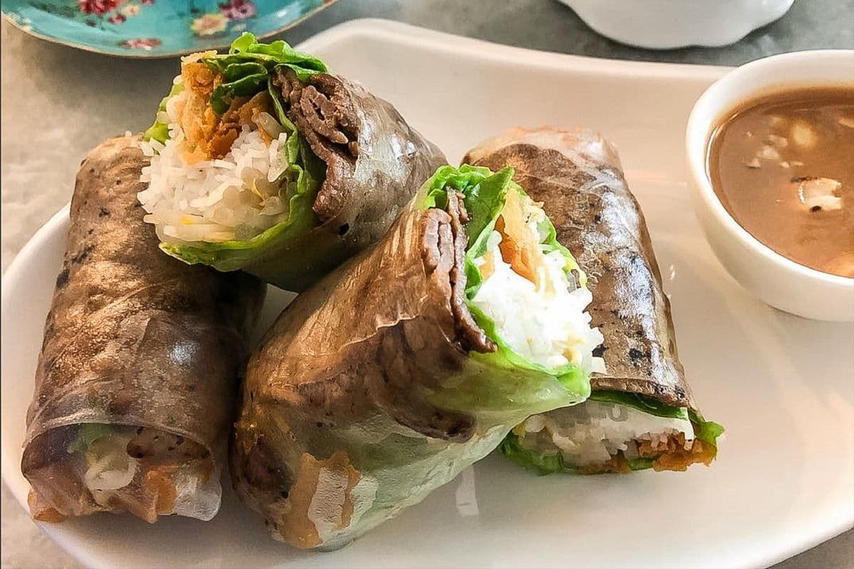 Grilled Beef Salad Rolls (2pcs)