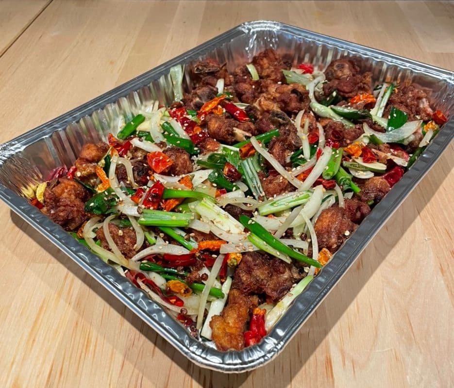Platter Fried Boneless Chicken in Chili Pepper 🌶 / 歡樂餐 歌樂山辣子雞🌶