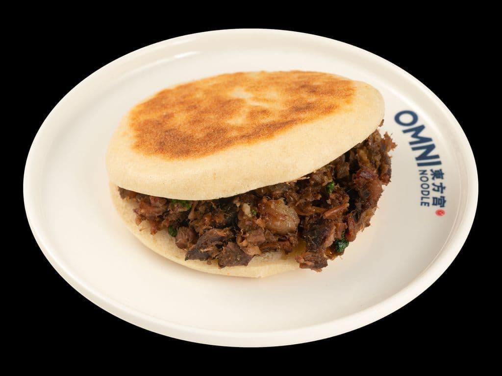 Beef Clif Bun 牛肉夹馍