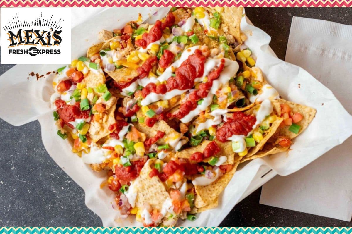 Supreme Chicken Chipotle Nachos