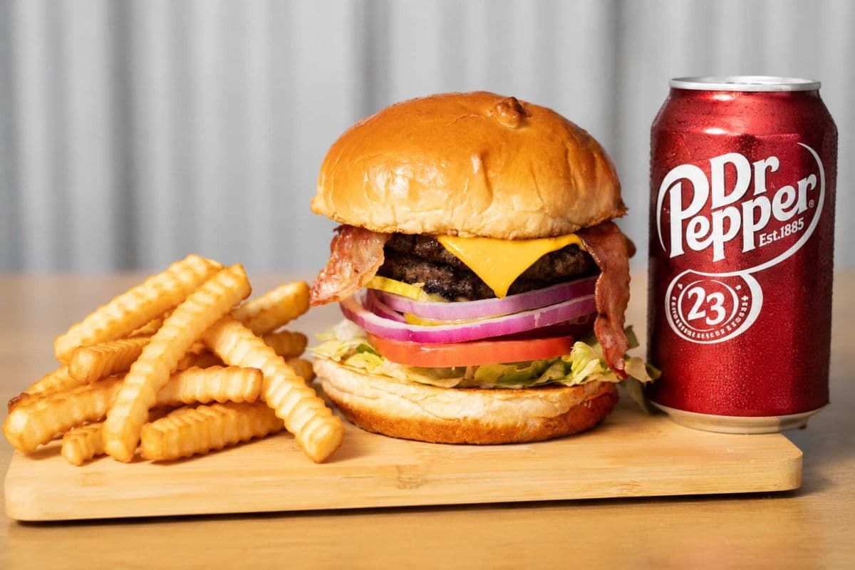 BOXX BACON CHEESEBURGER COMBO - D