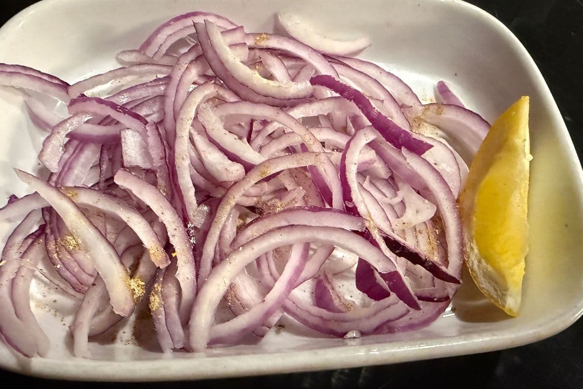 Extra Onion Salad