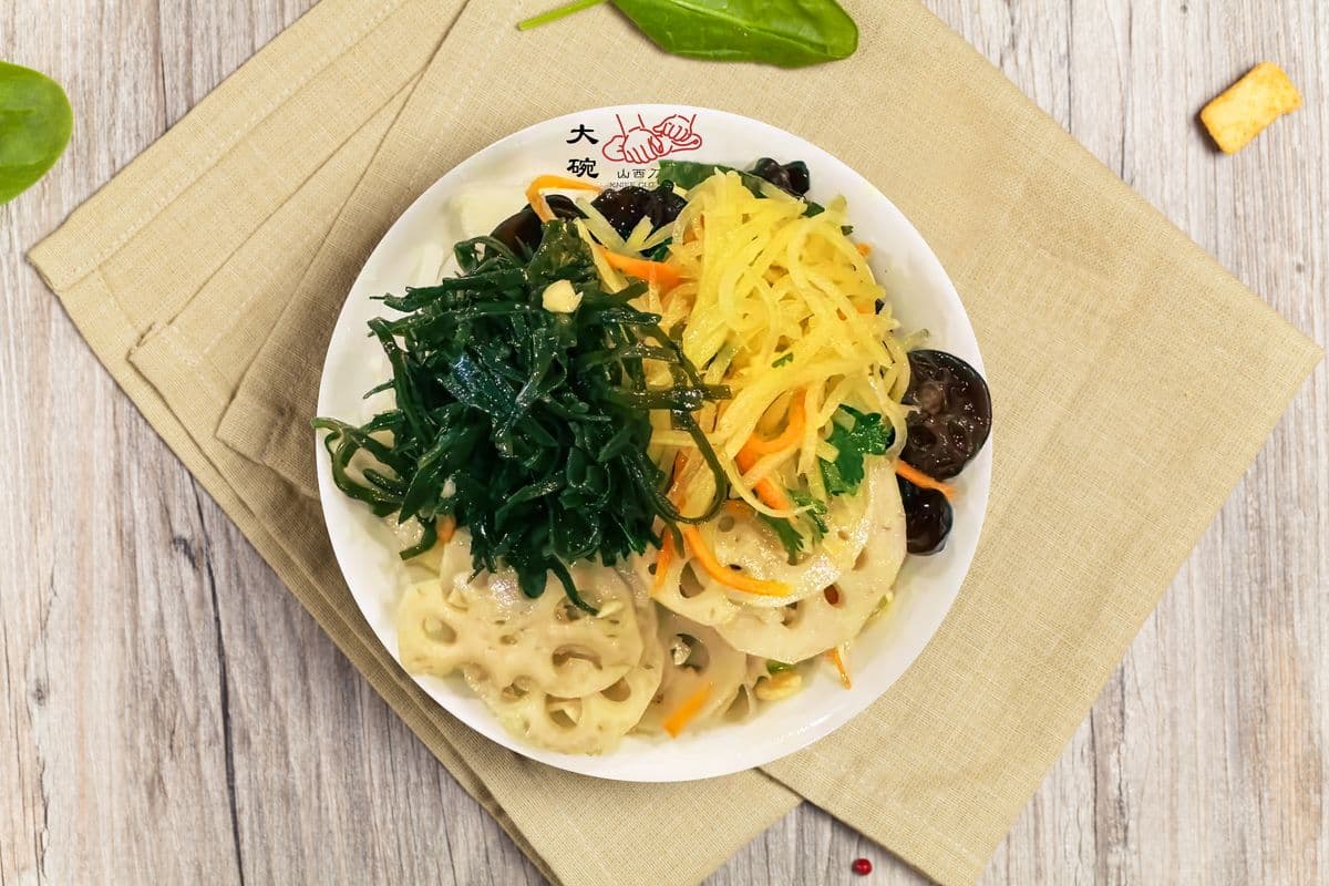 Cold Dishes Mix with Salad / 凉菜拼盘(以上任意拼)