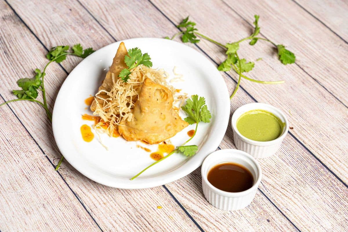 Vegetable Samosa (2 pcs)