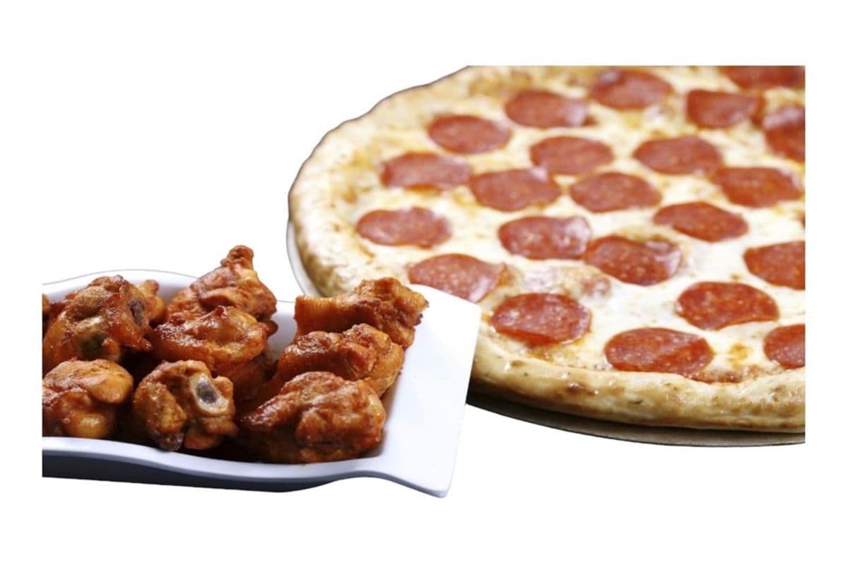 One Medium 12" Classic Pizza With Wings (10 Pcs)