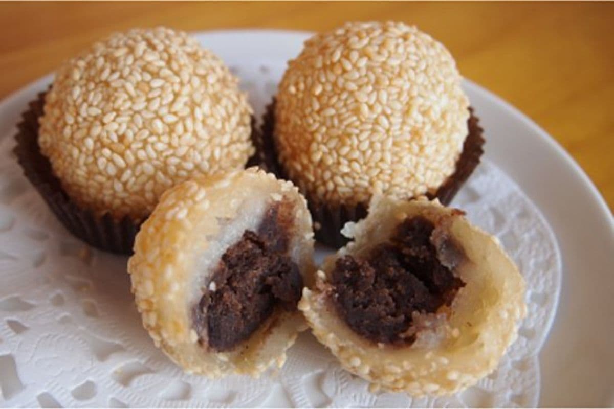 Red Bean Paste Sesame Balls (4 pcs)