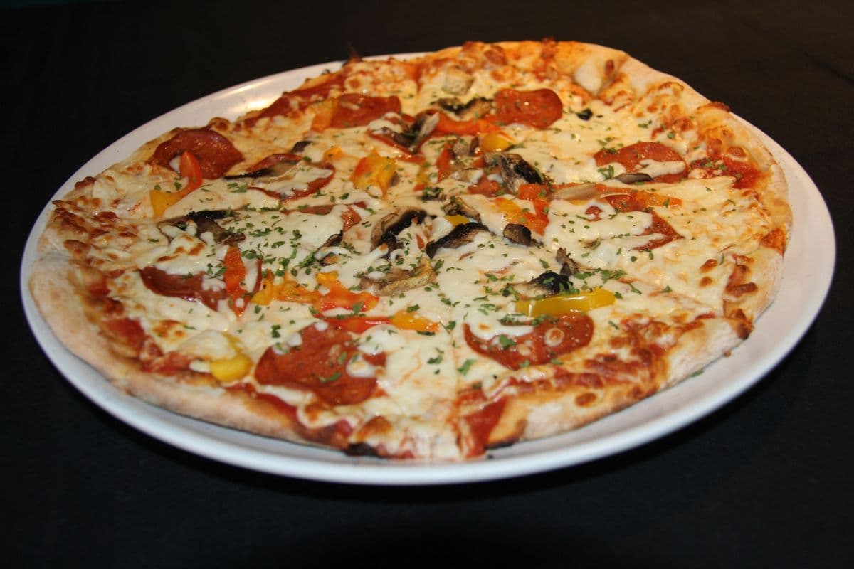Pizza Toute Garnie / All Dressed Pizza