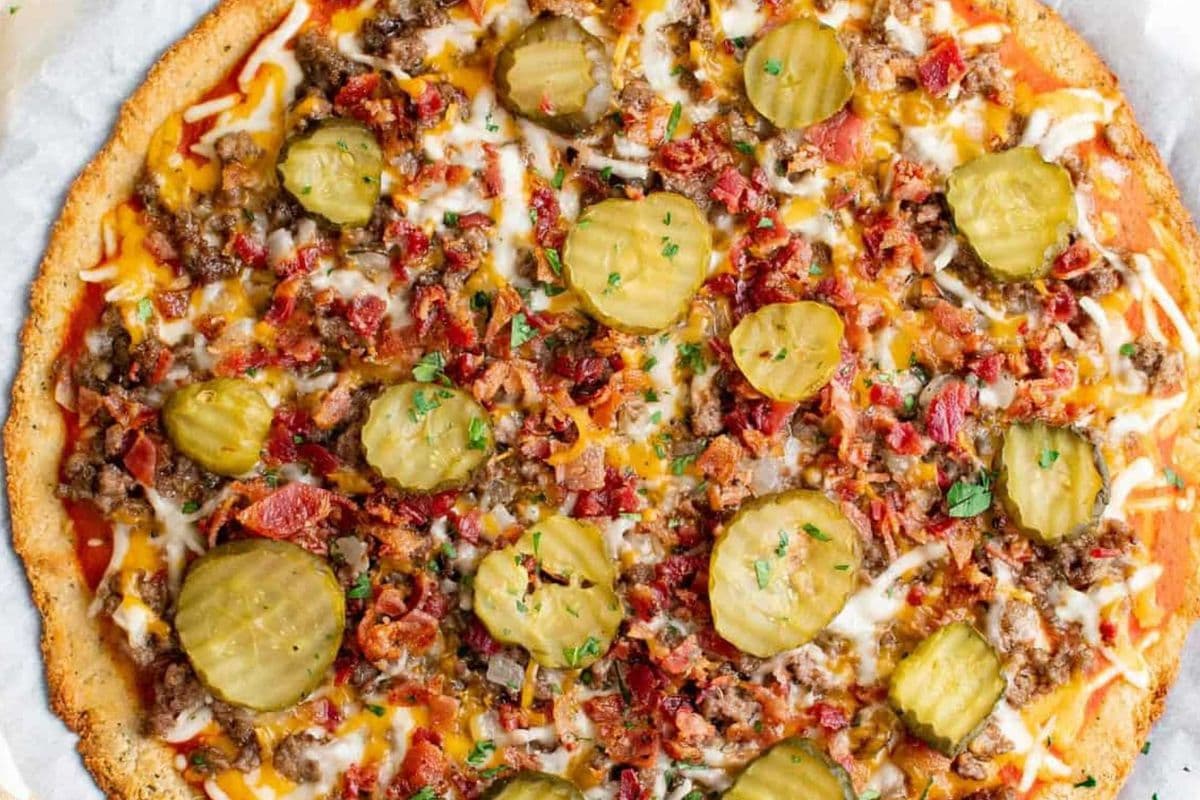 Bacon Cheeseburger Pizza