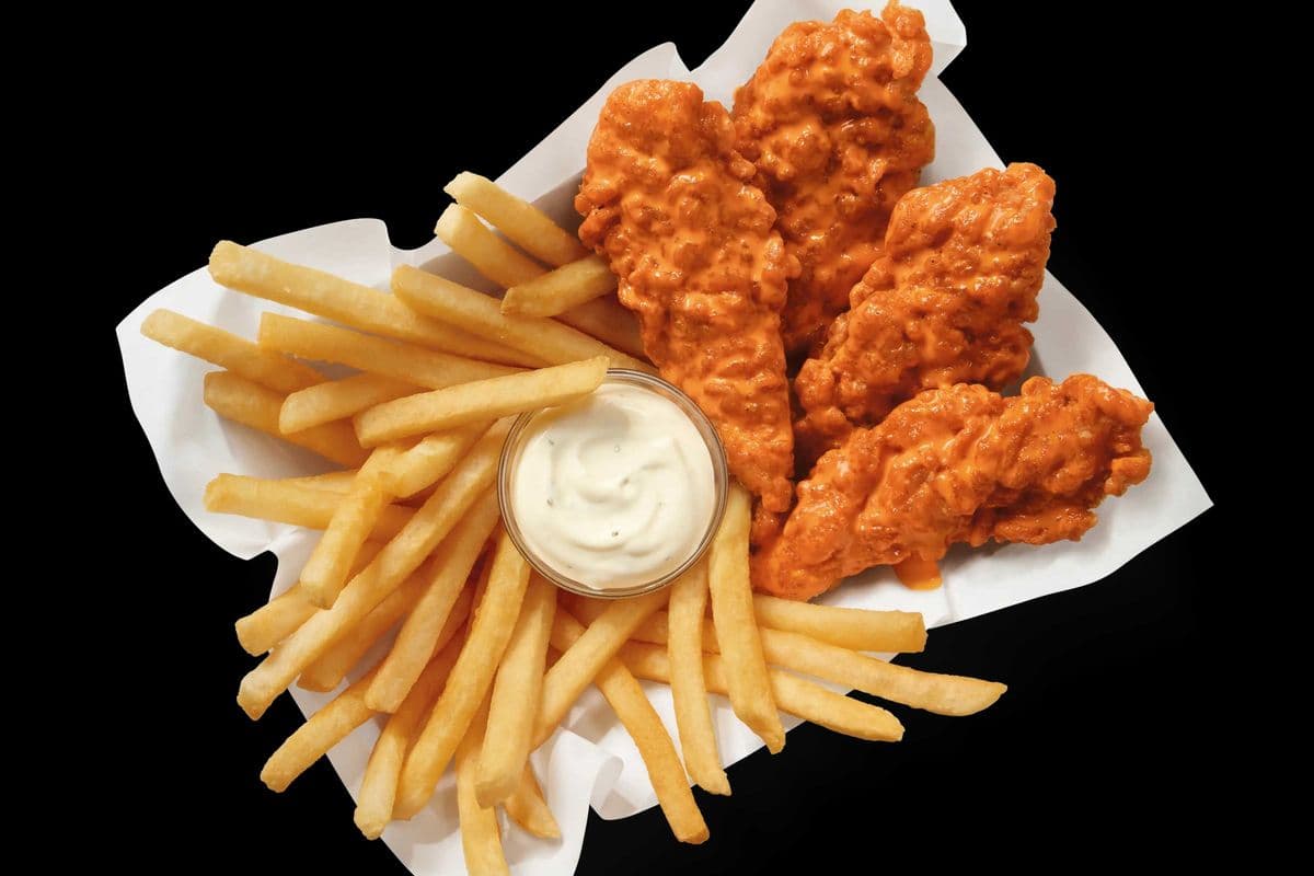 Sauced & Tossed Buffalo Chicken Strip Basket