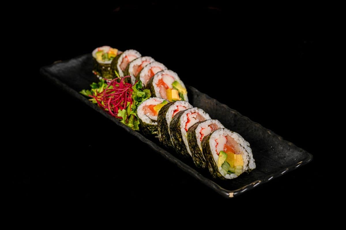 House Futomaki Roll (10 pcs)