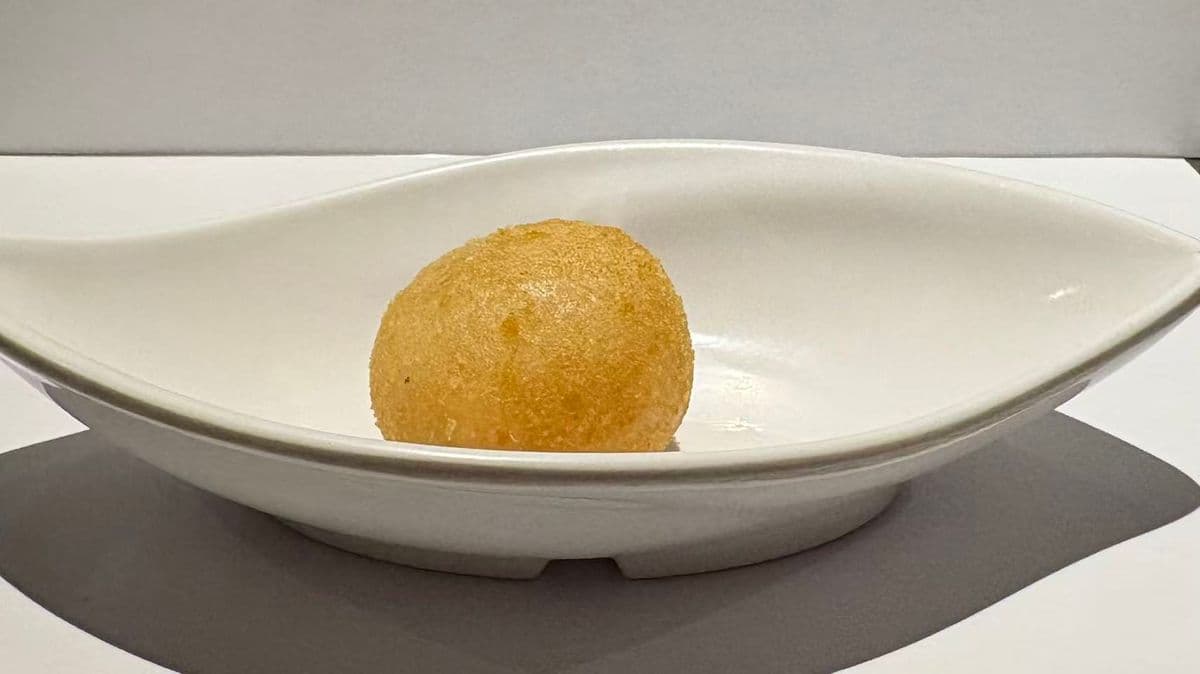 Deep Fried Cheese Ball (8Pc)