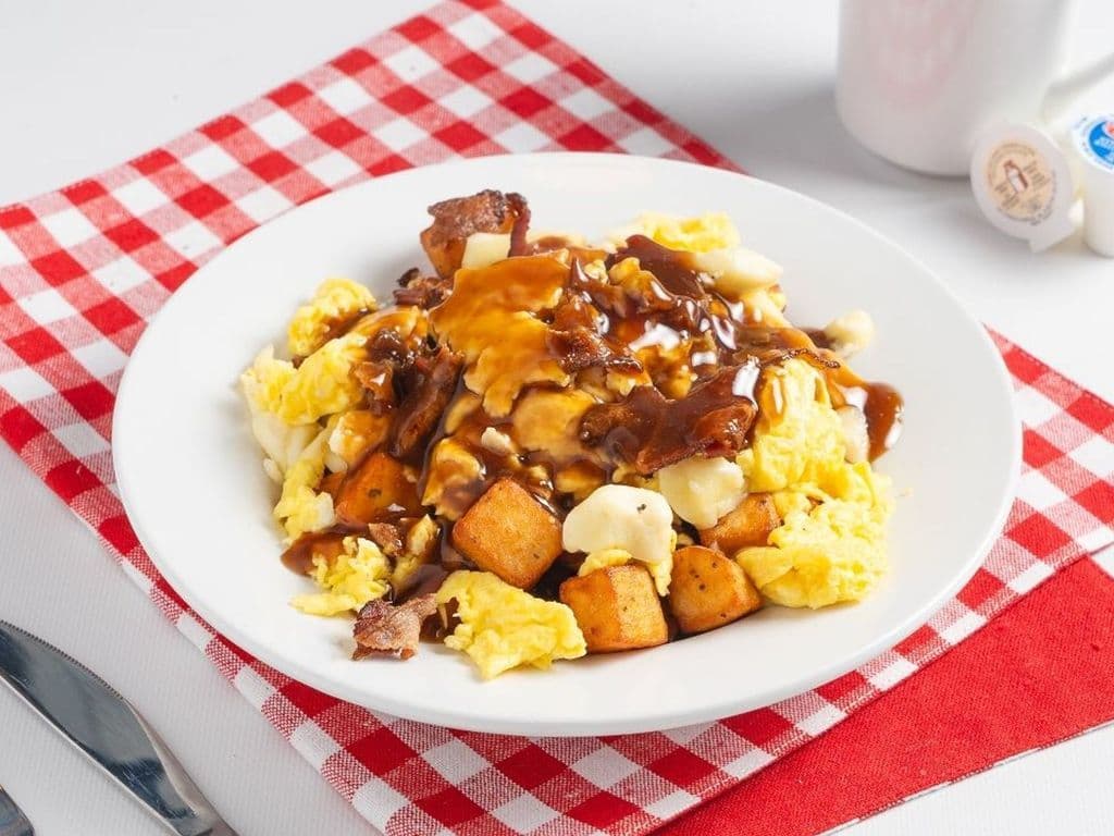 Breakfast Poutine*
