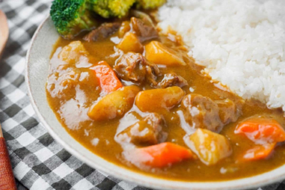 Beef Brisket Curry with Rice - 咖喱牛腩飯