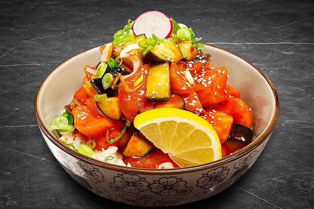 Spicy Salmon Sashimi Don