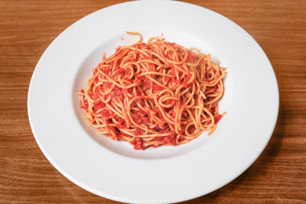 Pâtes à la sauce à la viande maison
