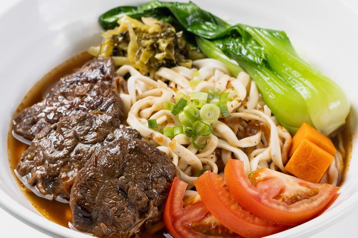 794. Tomatoes Braised Beef Noodle Soup 紅燒蕃茄牛肉麵