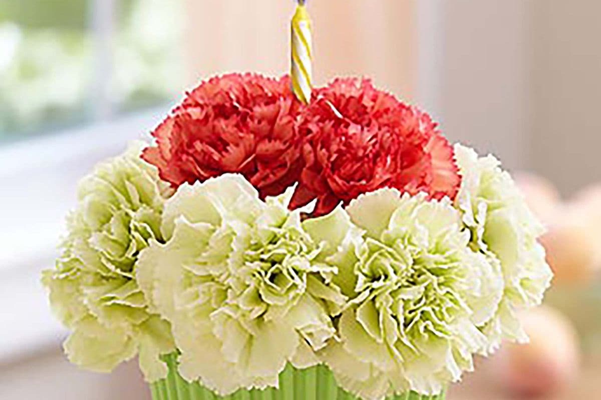 Large Bloomin Birthday Cupcake