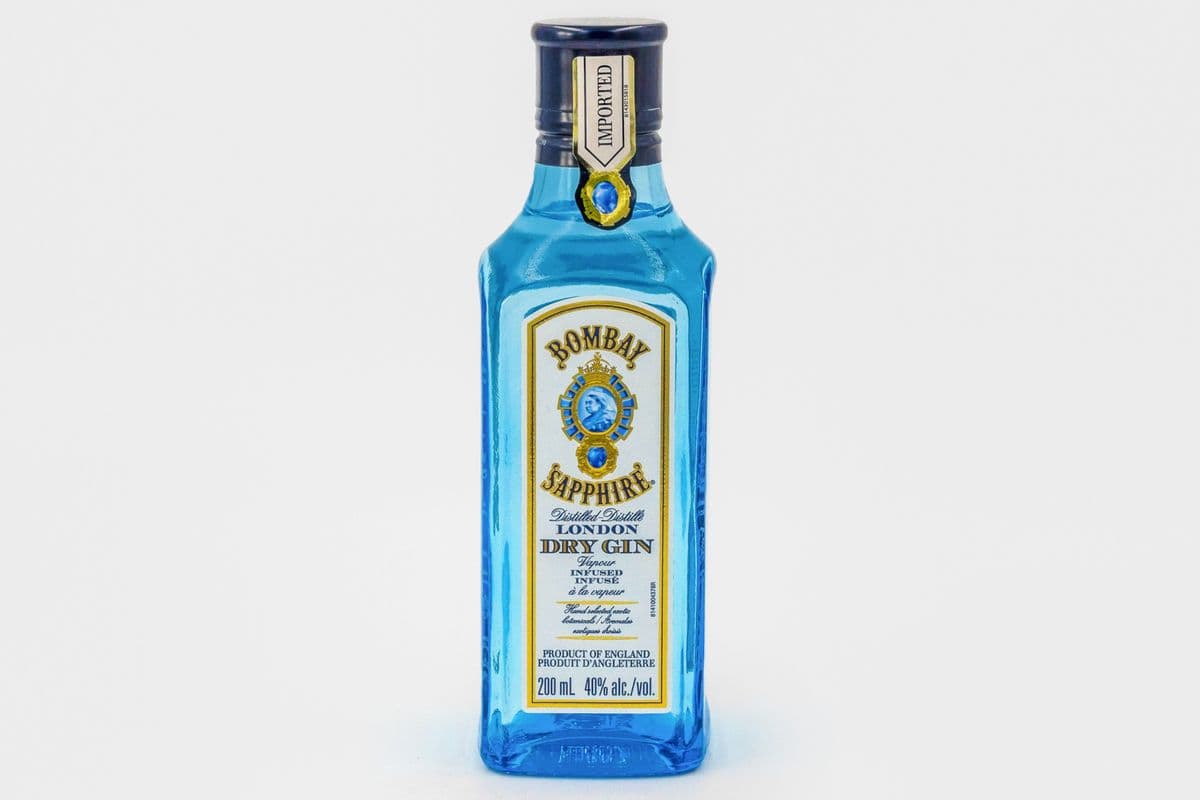 Bombay Sapphire Gin (1 x 200 ml)