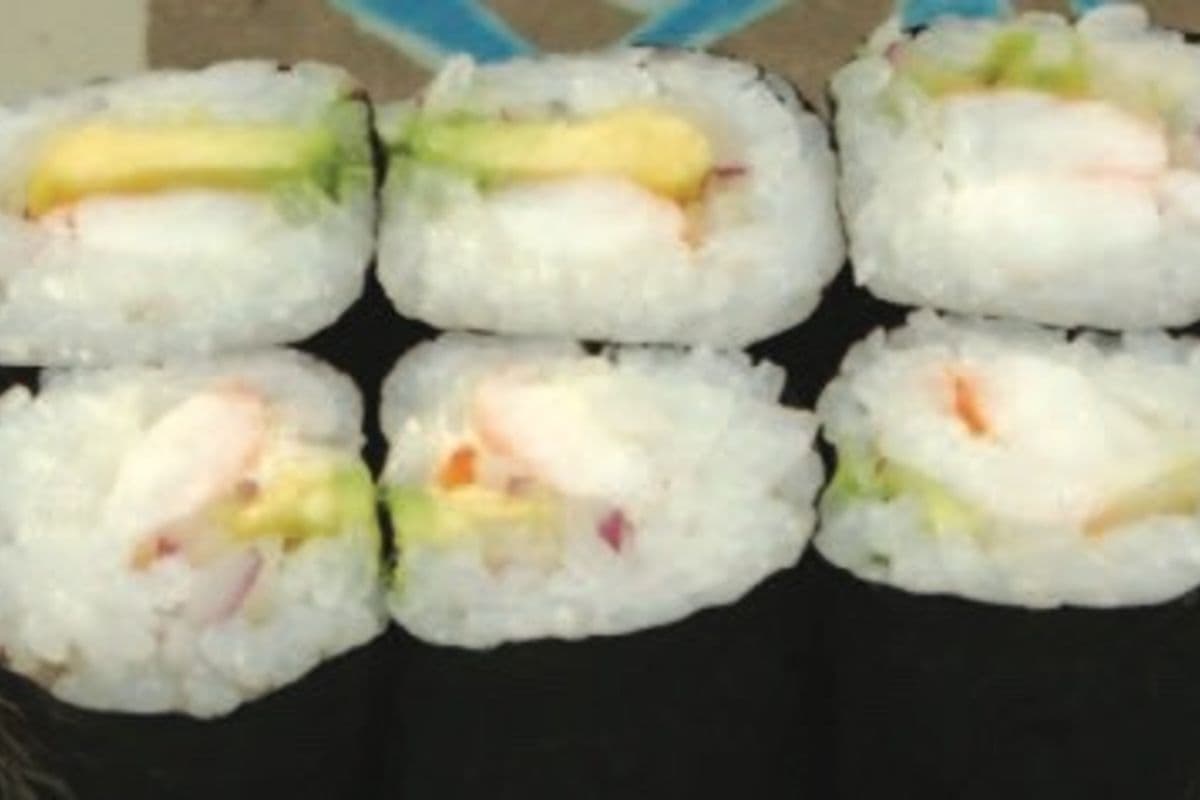 Ebi Avocado Onion Roll