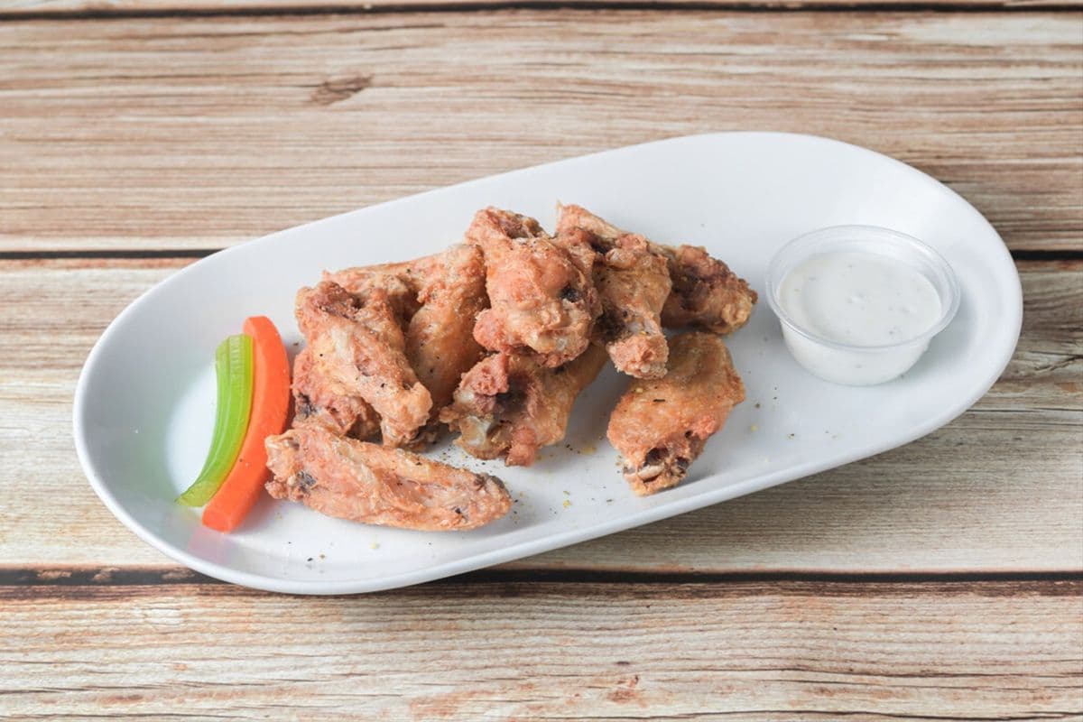 Classic Chicken Wings (10 pcs)