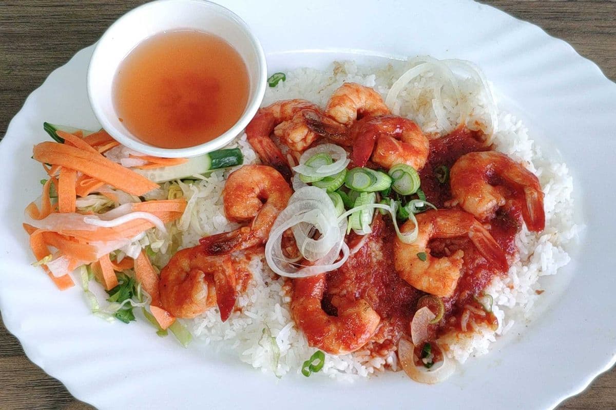 D10. Stir-fry Prawn and Tomato on Rice