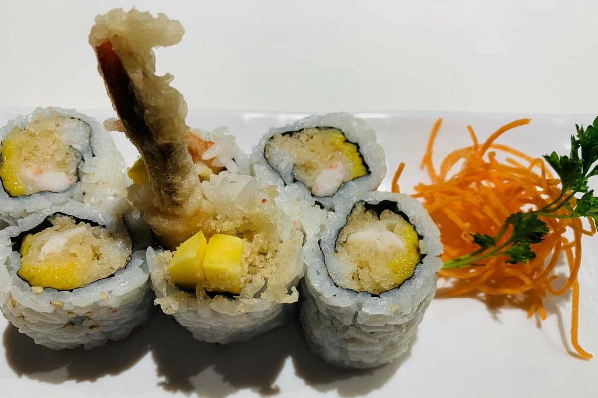 Crevette Tempura et Mangue (6 Mcx) / Shrimp Tempura and Mango Roll (6 Pcs)