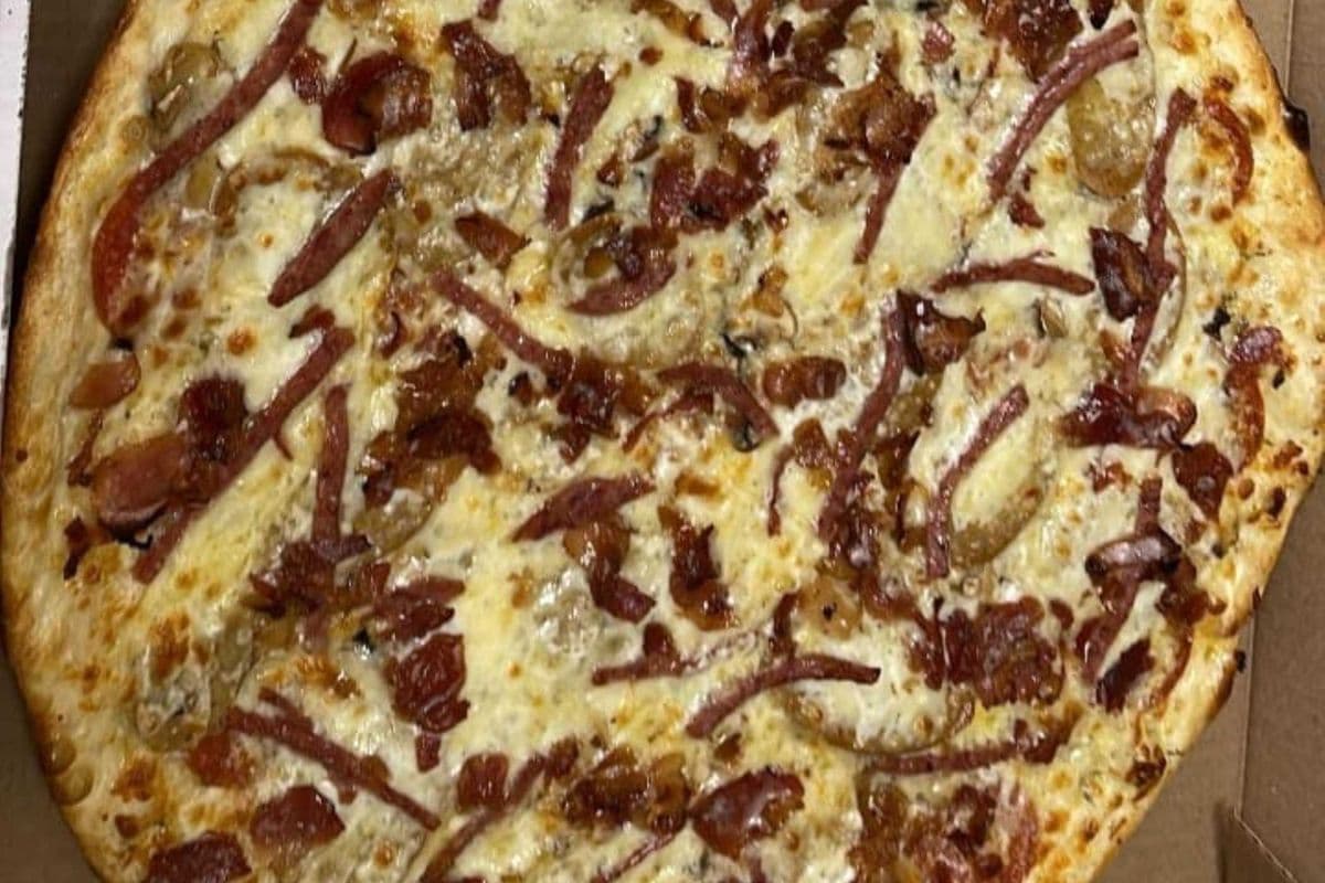 Shredded Pepperoni Pizza