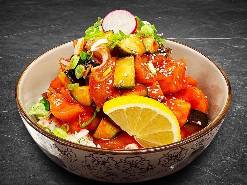 Spicy Salmon Sashimi Don