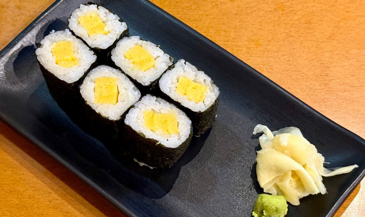 Tamago Maki (6 pcs)