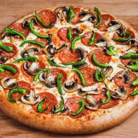 Deluxe Pizza