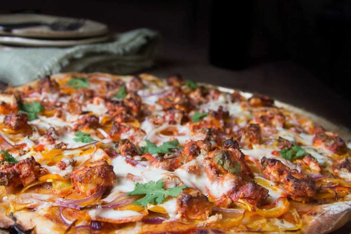 Tandoori Paneer Pizza