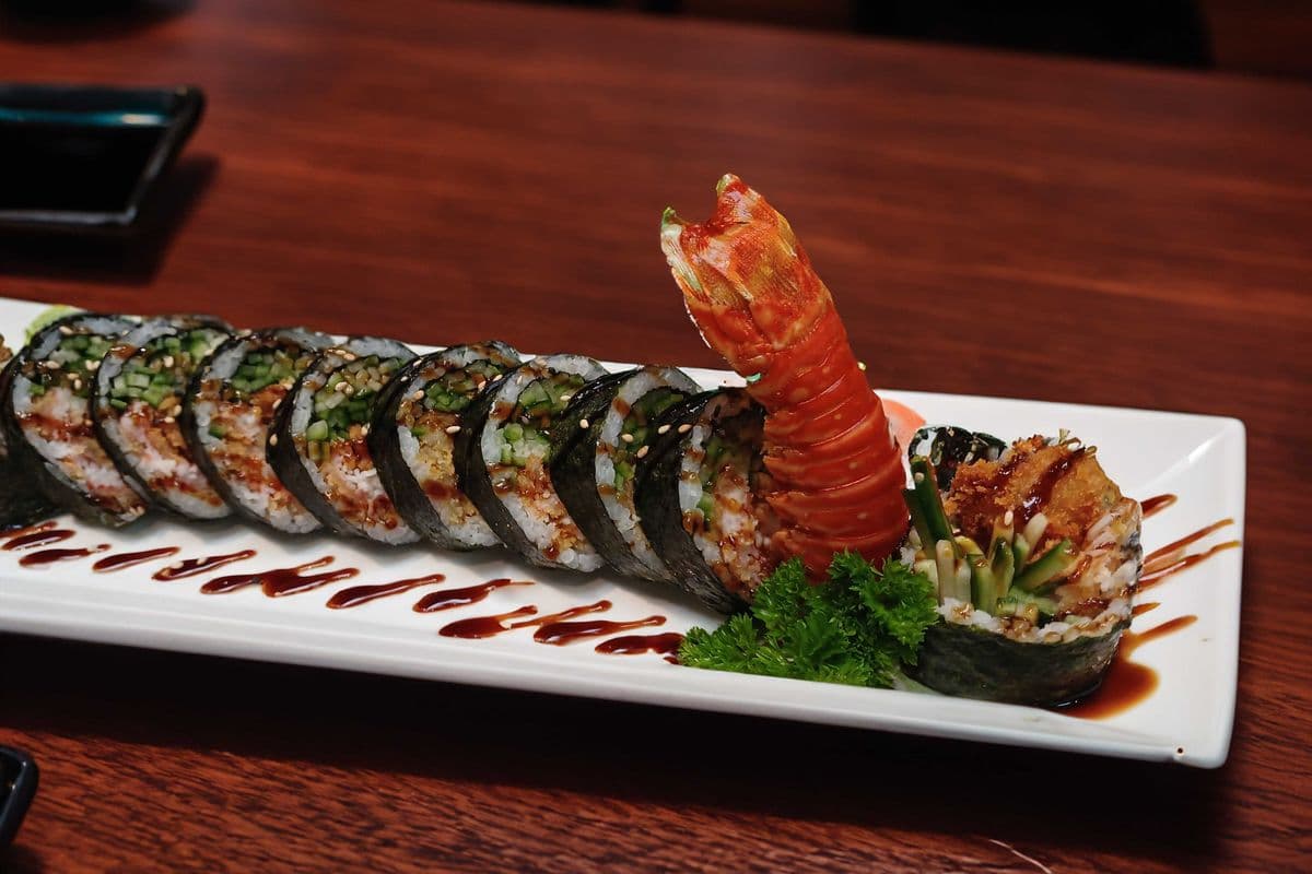 Lobster Roll (10 pcs)