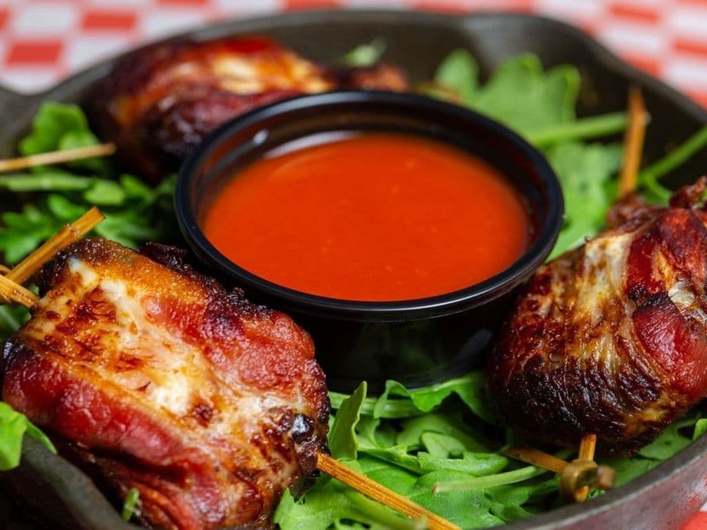 DIABLES A CHEVAL (4)/ DEVILS ON HORSEBACK (4)