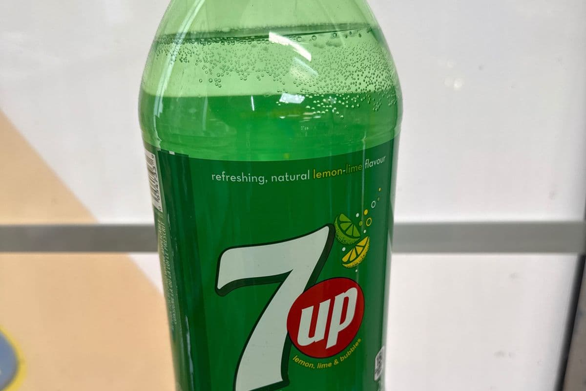 7 UP (2L)