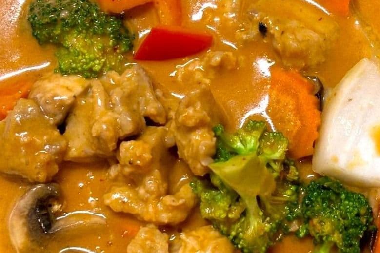 Red Chicken Curry
