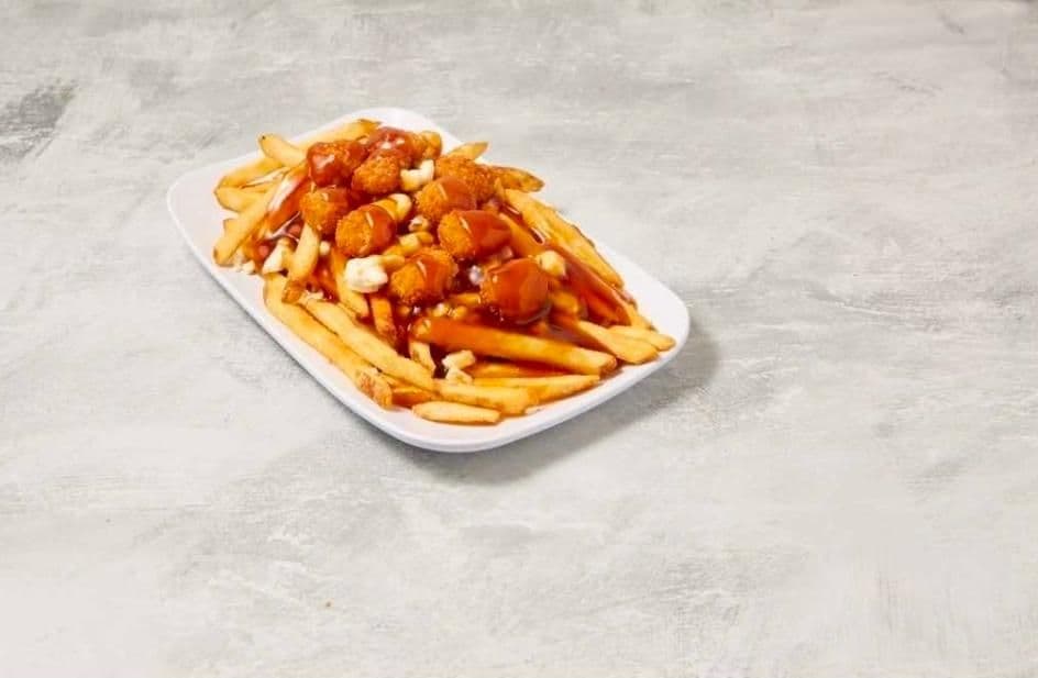 Regular Size Butter Chicken Poutine