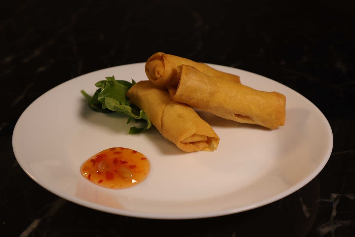 101. Rouleaux De Printemps Légume (3 Mcx) / Vegetable Spring Rolls (3 Pcs)