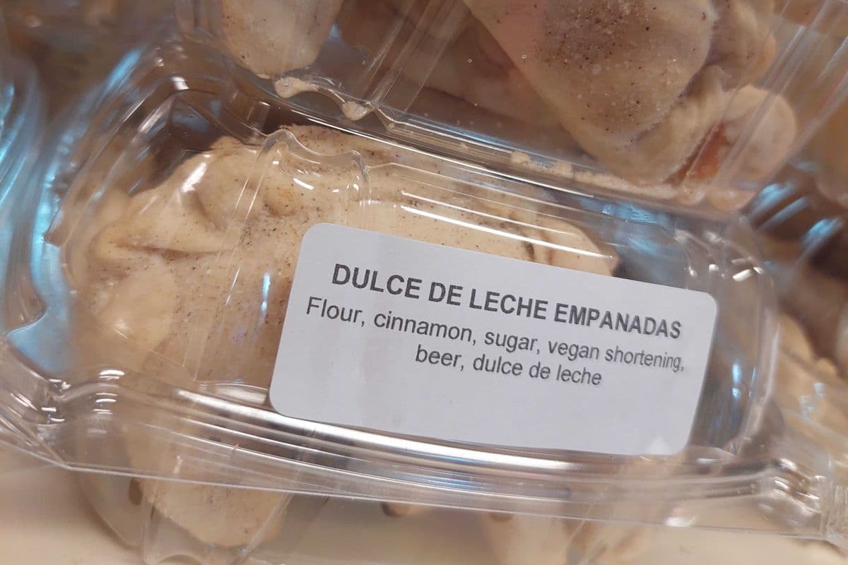 Empanada Dulce De Leches (6pc)