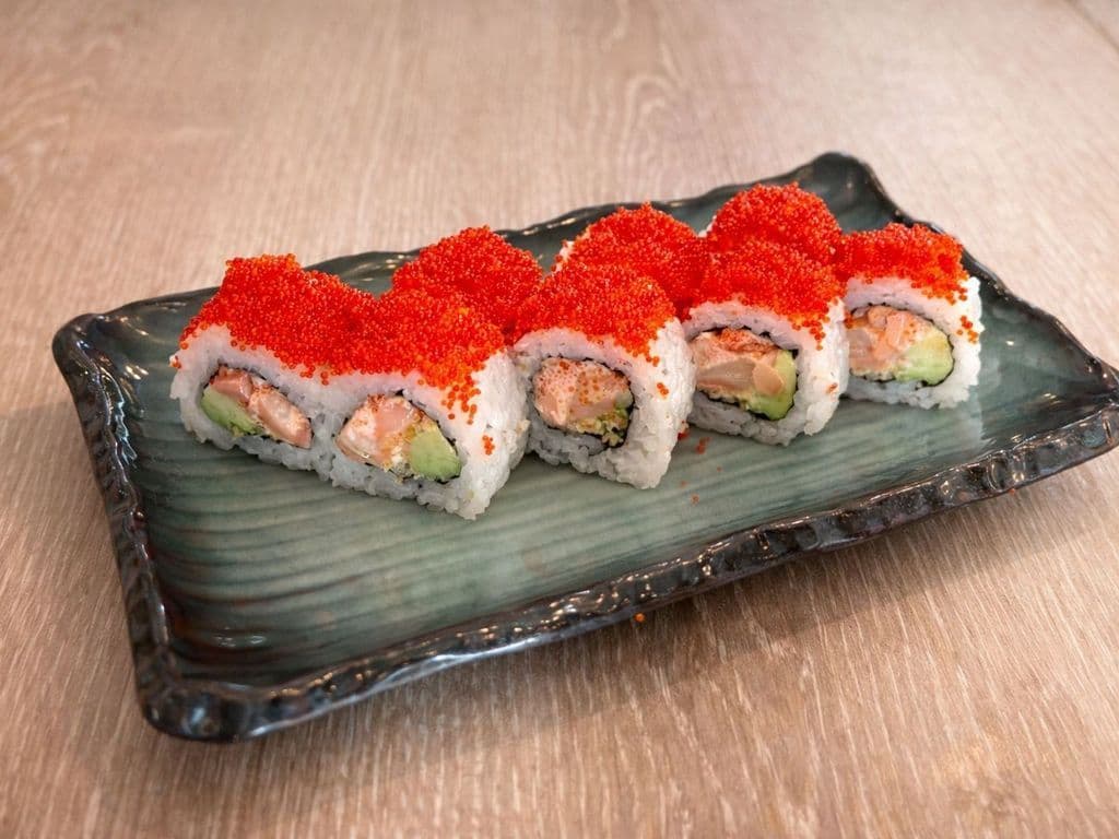 Tobiko -Chop Chop Roll