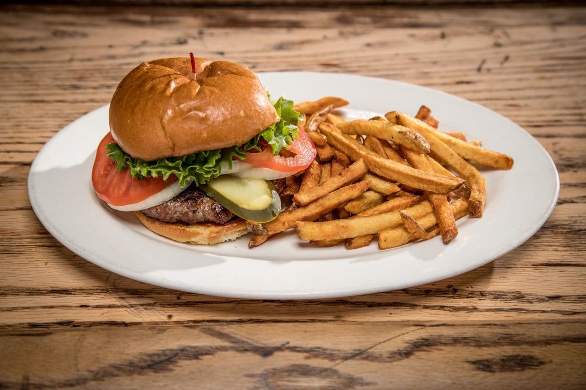 The Standard Burger (8oz)