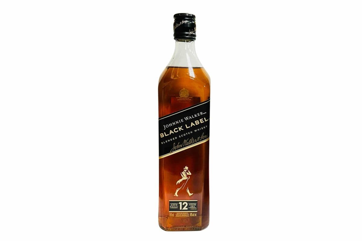 Johnnie Walker Black Label 12 Years Old (1 x 750 ml)