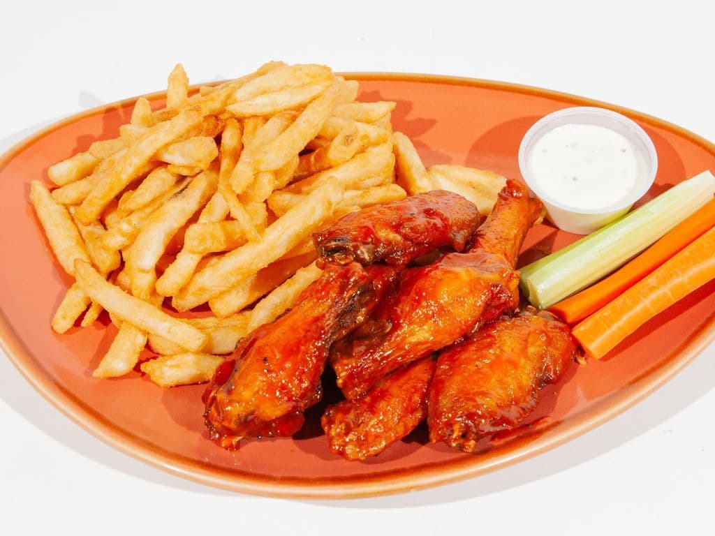 Wings (2 lbs), Fries, Vegetables, and Dip