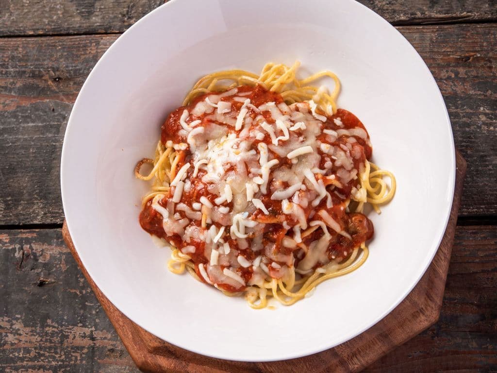 SPAGHETTI SAUCE À LA VIANDE GRATINÉ